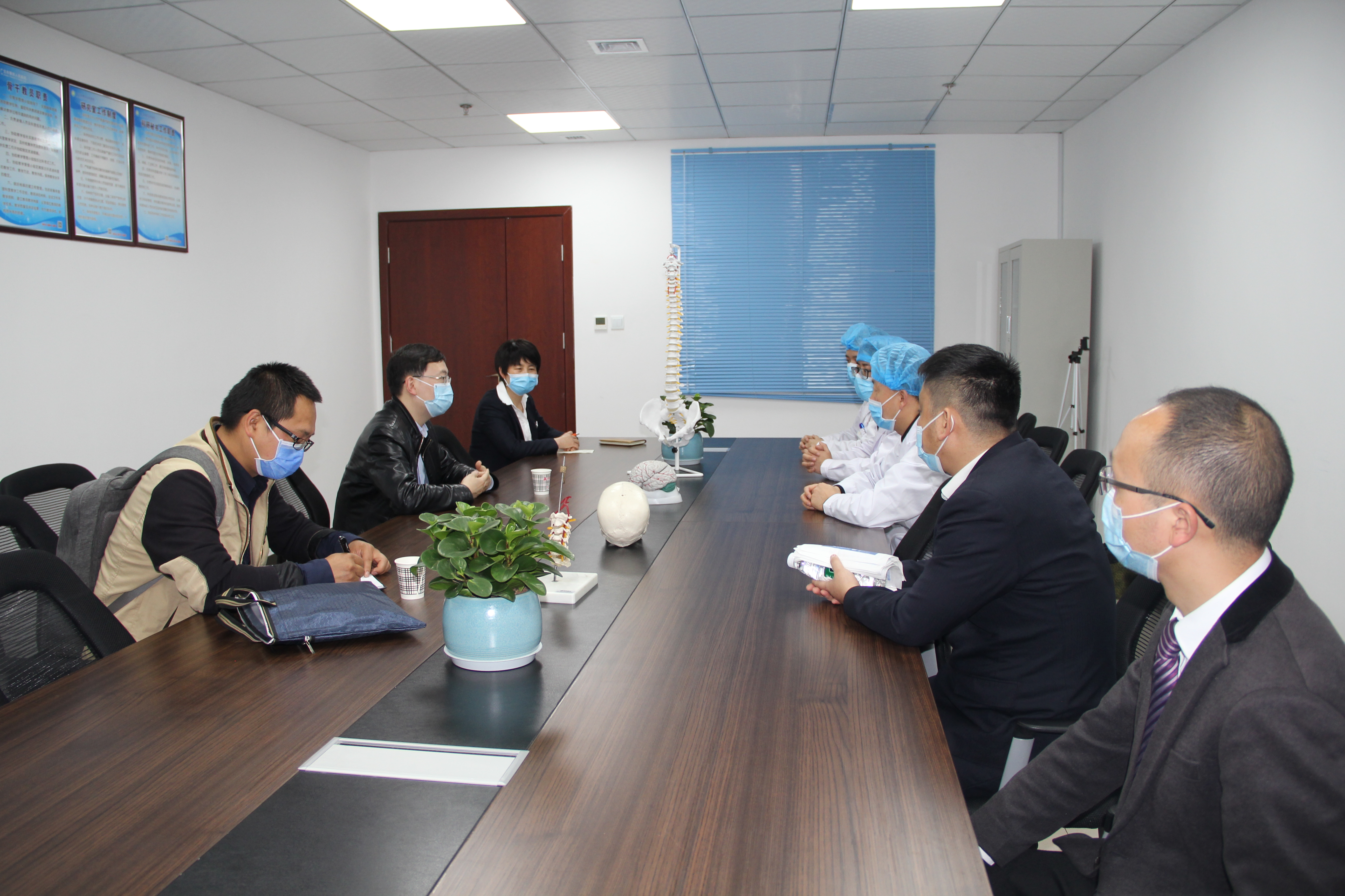 川北医学院精神卫生学院调研到广元市第三人民医院调研