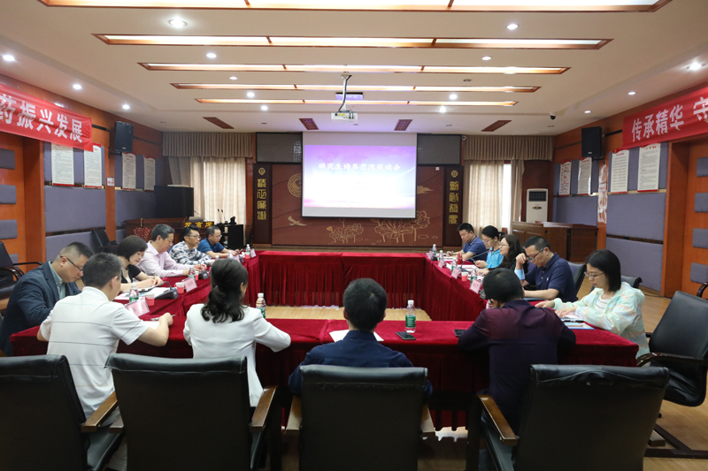 研究生处赴垫江县调研联合培养基地建设