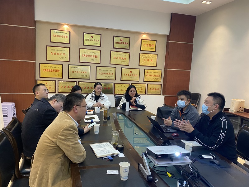 阿里云到访学校进行座谈