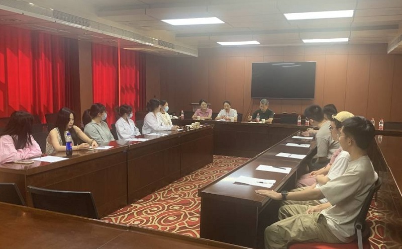 口腔医学院开展访企拓岗促就业及实习巡查工作