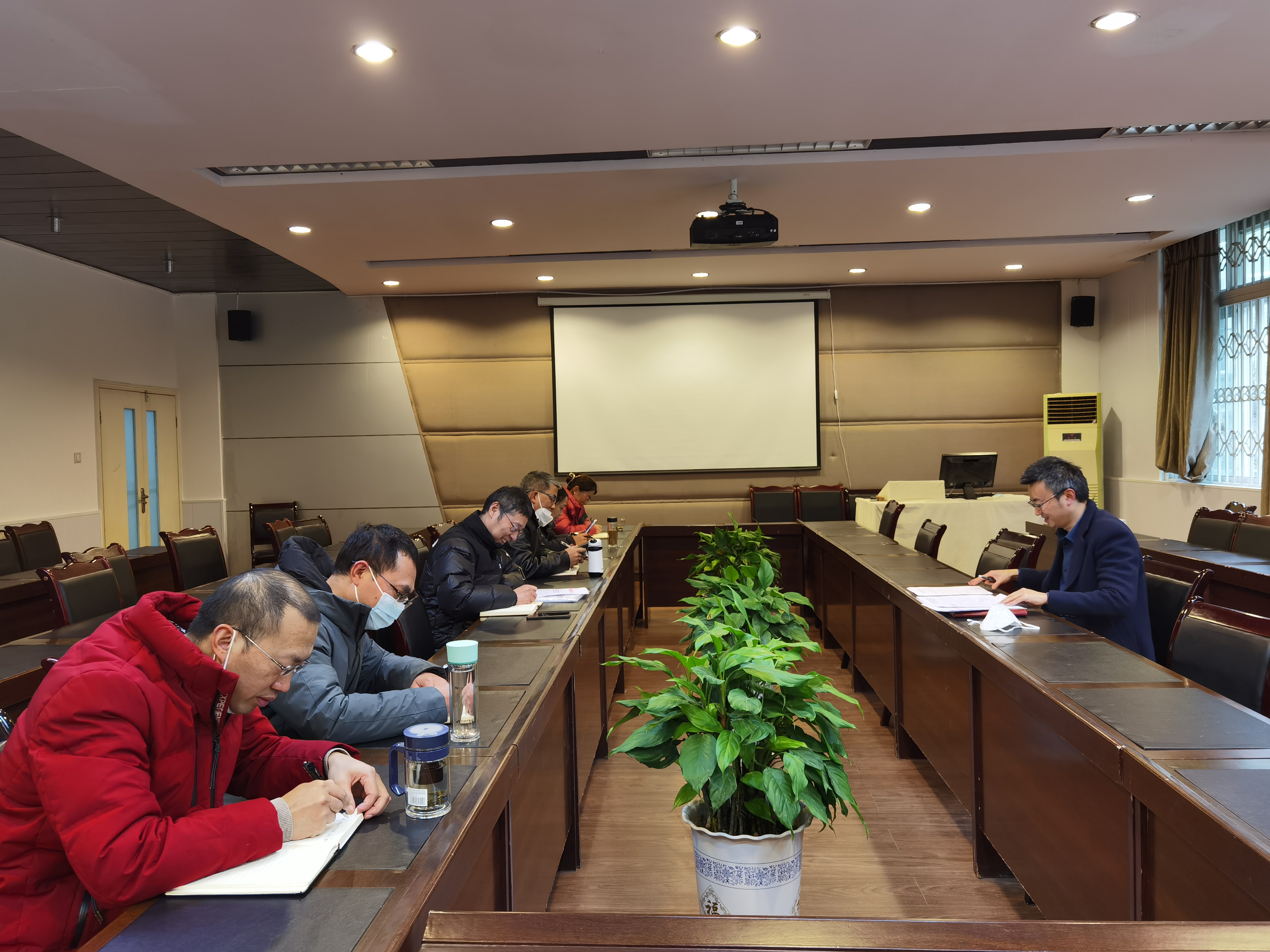 学校党委第五轮巡察第三巡察组向基法学院党委就巡察整改“回头看”反馈意见