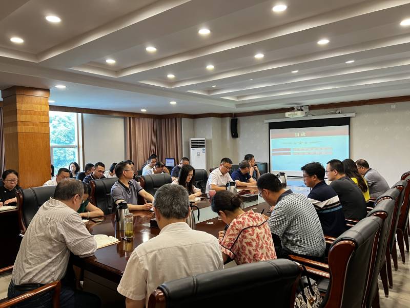 学校领导班子成员开展2022年纪律规矩教育专题宣讲活动（二）