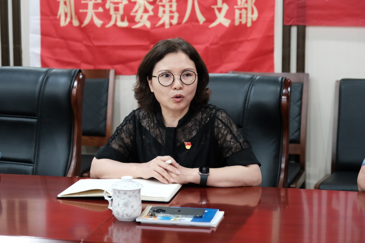 机关党委第八支部与外科学研究生第三党支部联合主题党课及毕业生党员座谈会