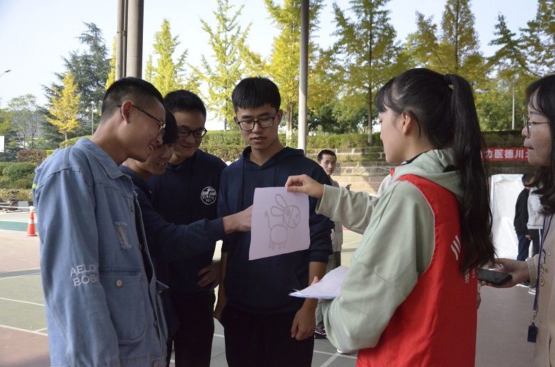 药学院与精神卫生学院联合举办五好川贝大闯关活动