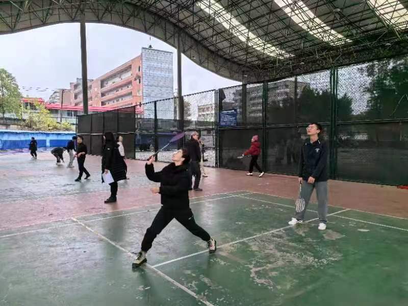 外语国交院工会羽毛球比赛圆满落幕