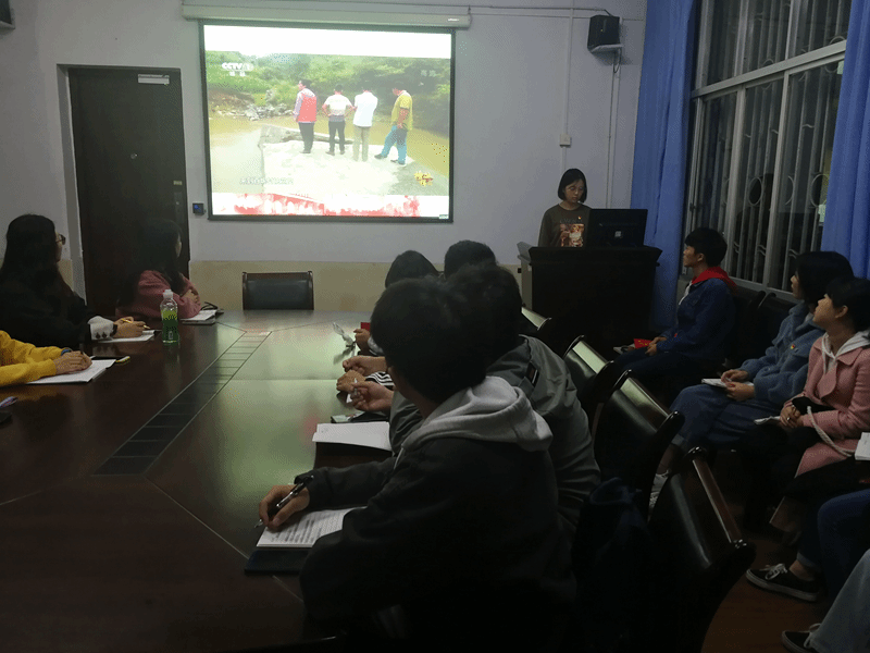 医学影像学院第四党支部观看《榜样4》主题党日活动