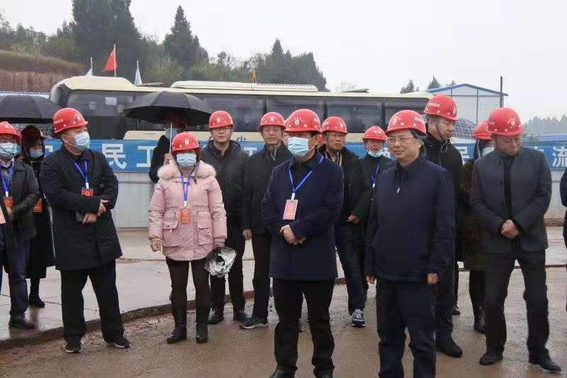 张小明检查督导国际医院项目建设并迎接人大代表参观考察团