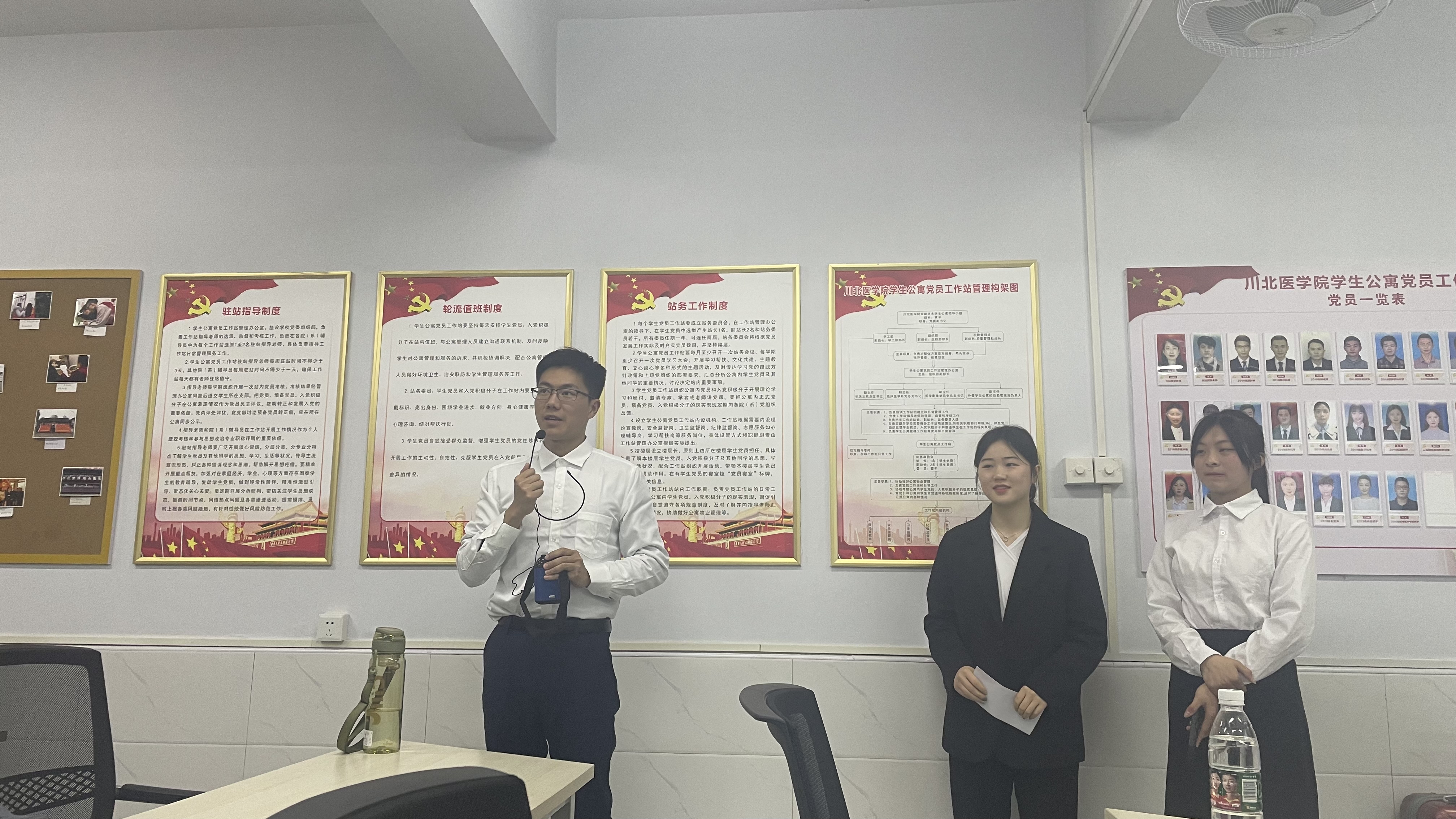管理学院举办“知英领路人”英语四六级备考经验分享会