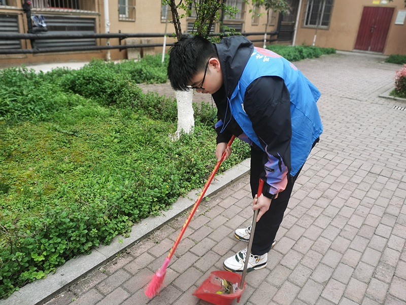 医学检验系开展“志愿服务助宿管，雷锋行动送温暖” 校园志愿服务