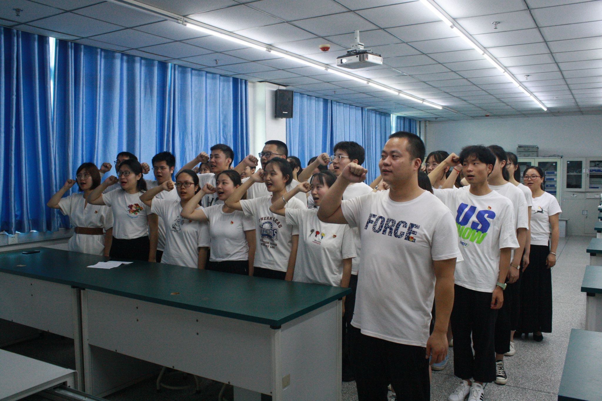 医学影像学院党总支热烈庆祝中国共产党建党99周年