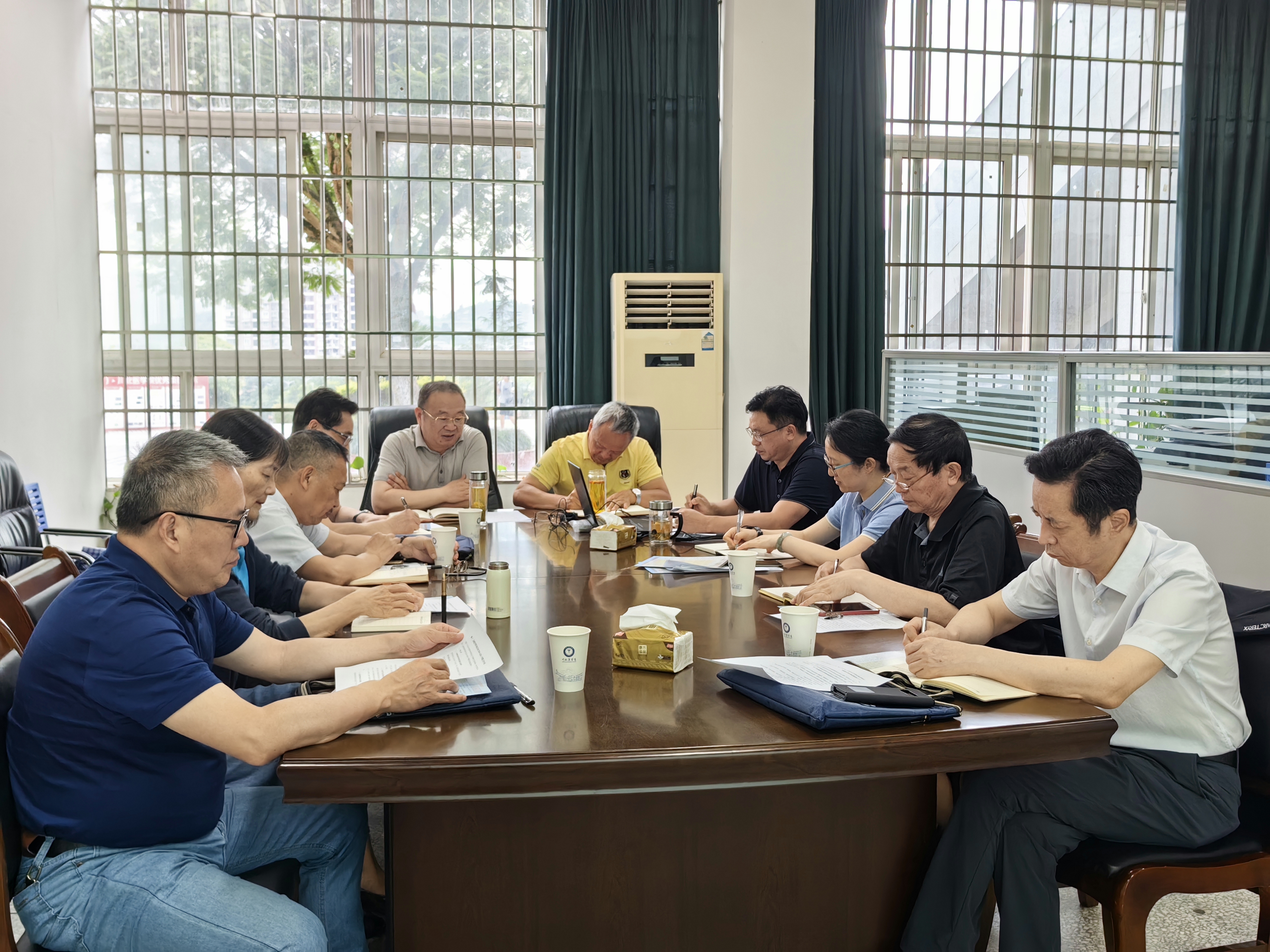 学校召开第十二届教学督导委员会第二次工作会议