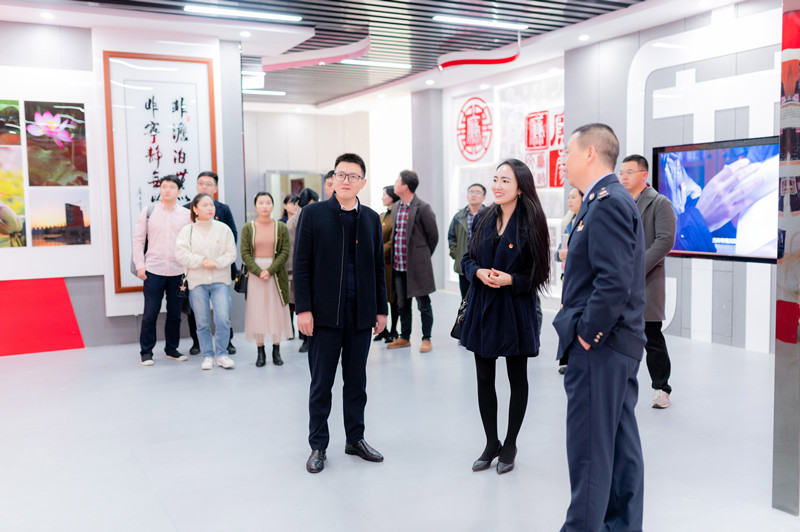 校团委赴南部县开展“书香致远，阅读青春”青悦读书会