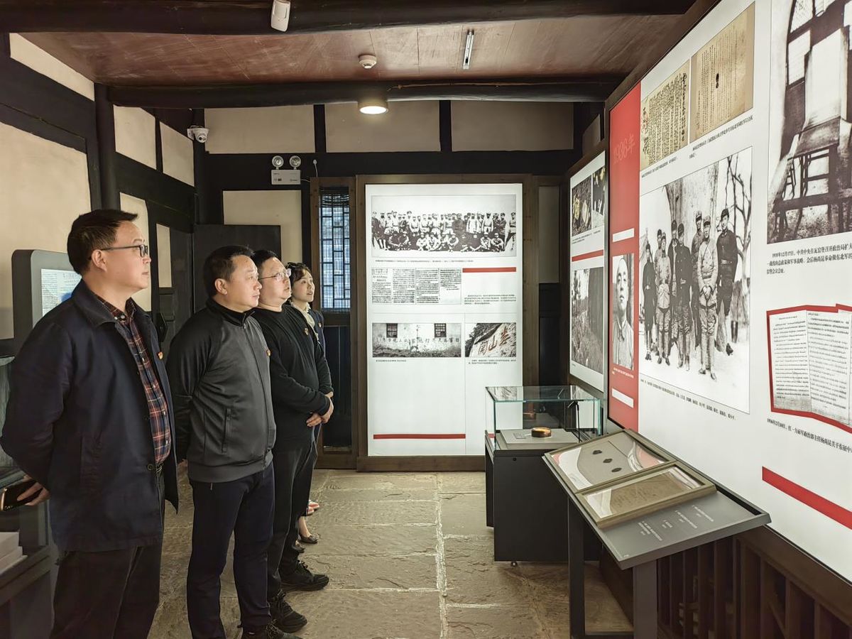 采购与招投标管理中心党支部与机关党委第十七支部联合开展主题党日活动