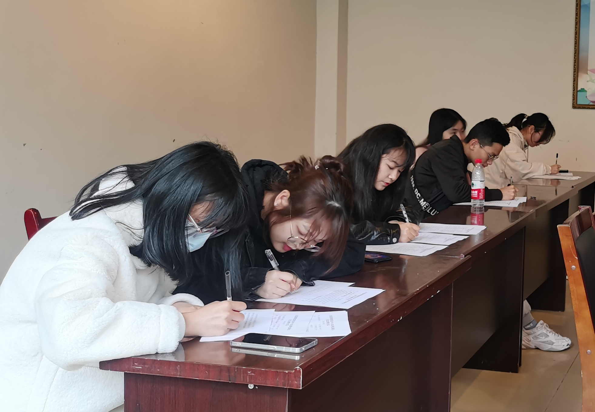 大学生创新创业中心入驻项目签约仪式顺利举行