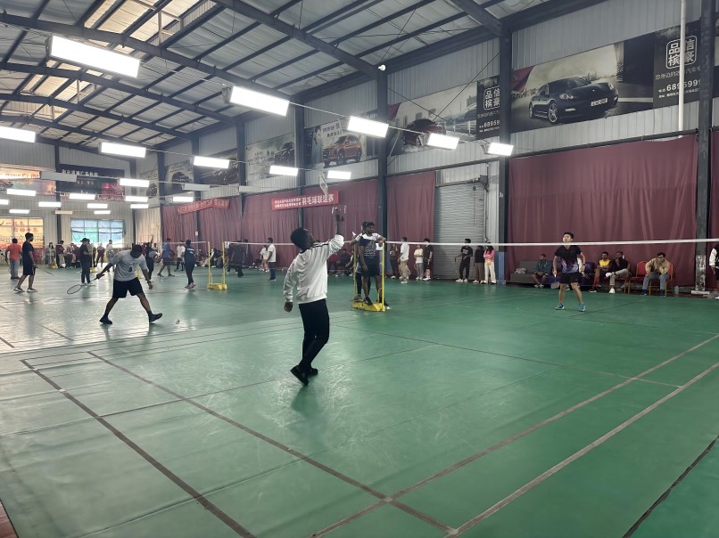 1699597114179.jpg badminton.jpg