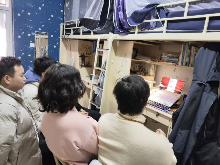 药学院开展“宪法宣传周”系列活动