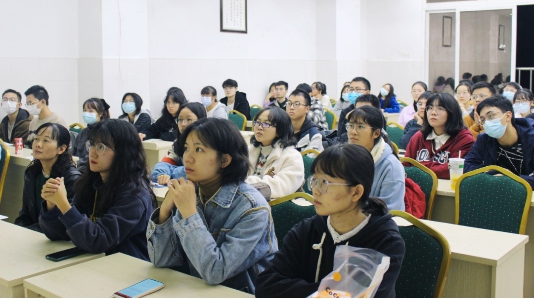 口腔医学系党总支组织开展文献阅读分析培训会