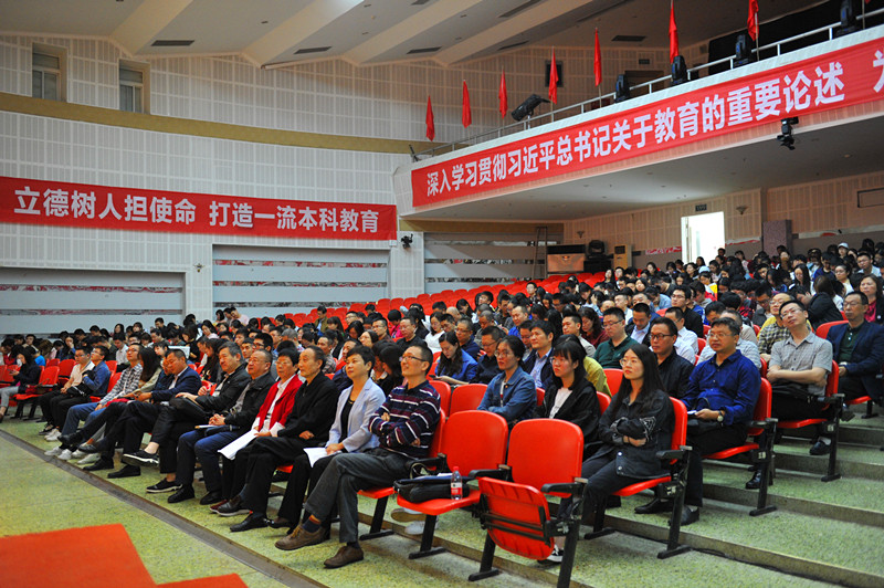 南充市“千名‘五老’讲中国故事、南充故事、初心故事”走进川北医