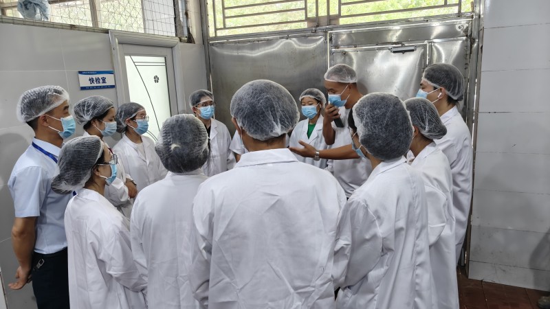 后勤管理处组织开展学生食堂后厨开放日活动