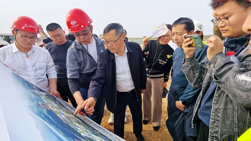 校工会组织教职工代表开展临江新校区考察活动