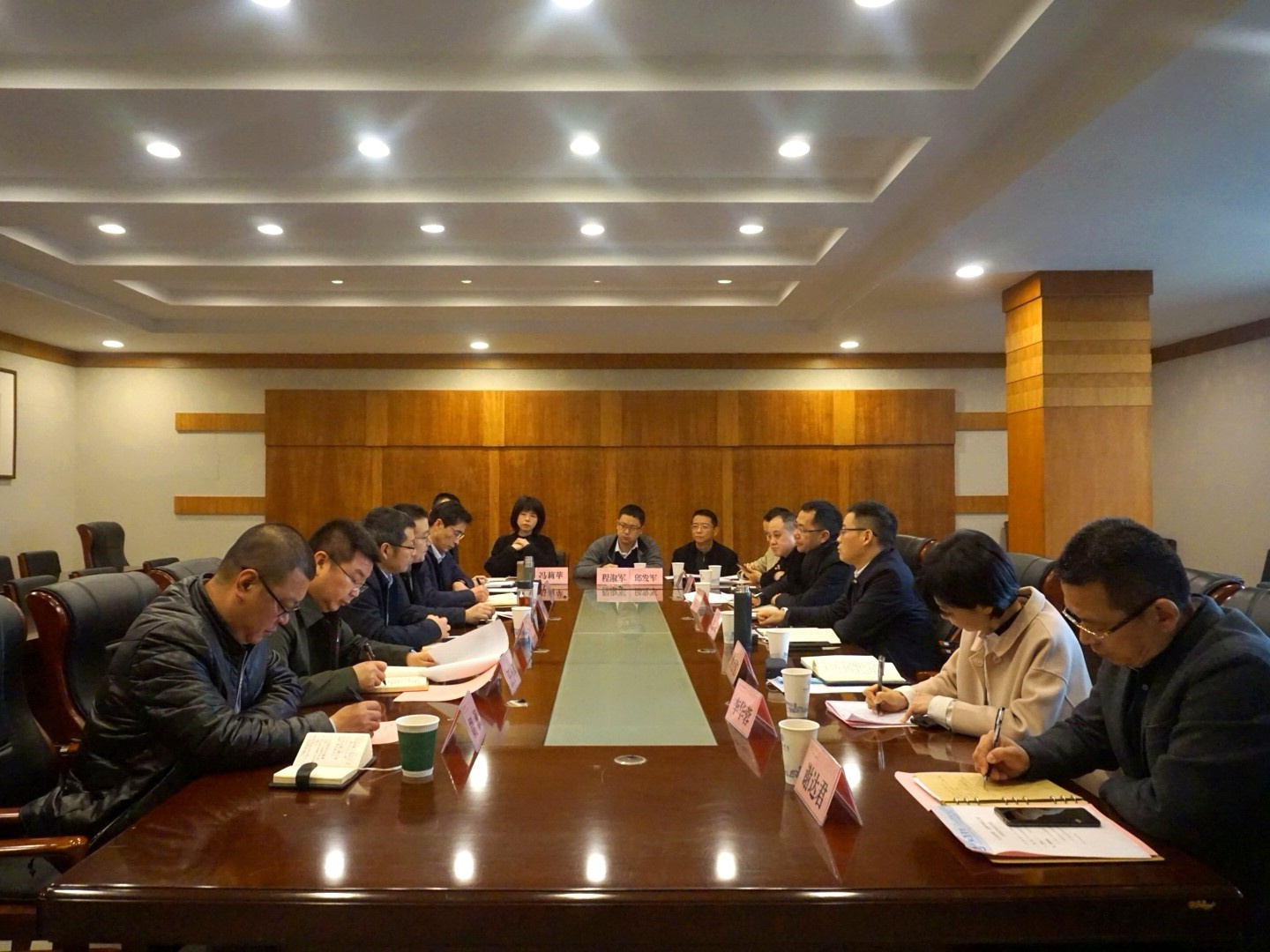 青白江区副区长一行来校洽谈校地合作事宜