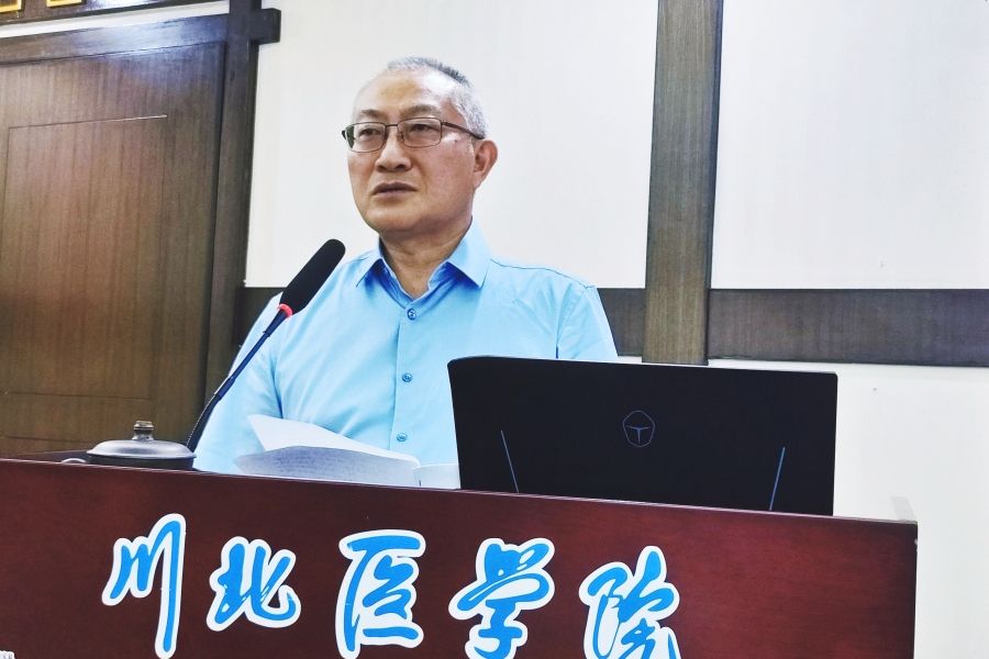 杜勇为医学影像学院师生党员讲授党纪学习教育专题党课
