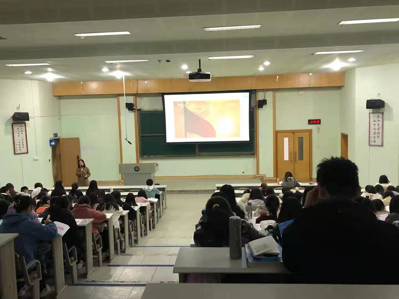 马克思主义学院组织开展集中听课评课活动