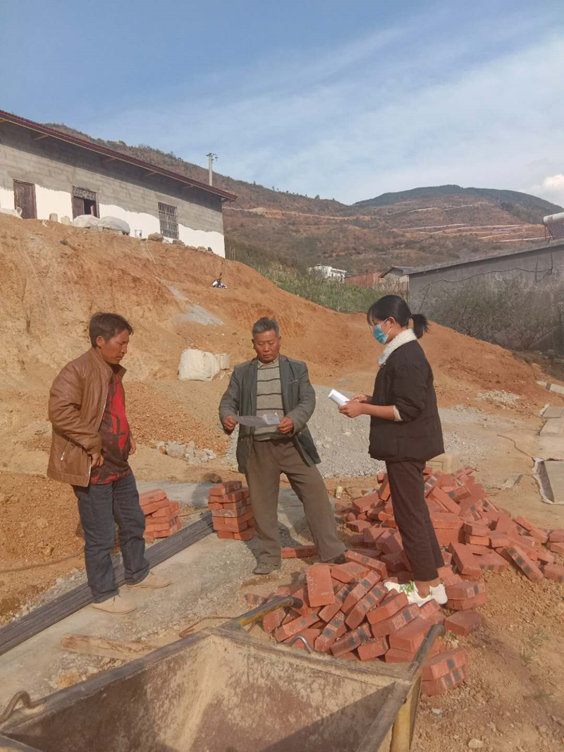 党徽闪耀映初心 基础医学院预备党员“疫”线转正