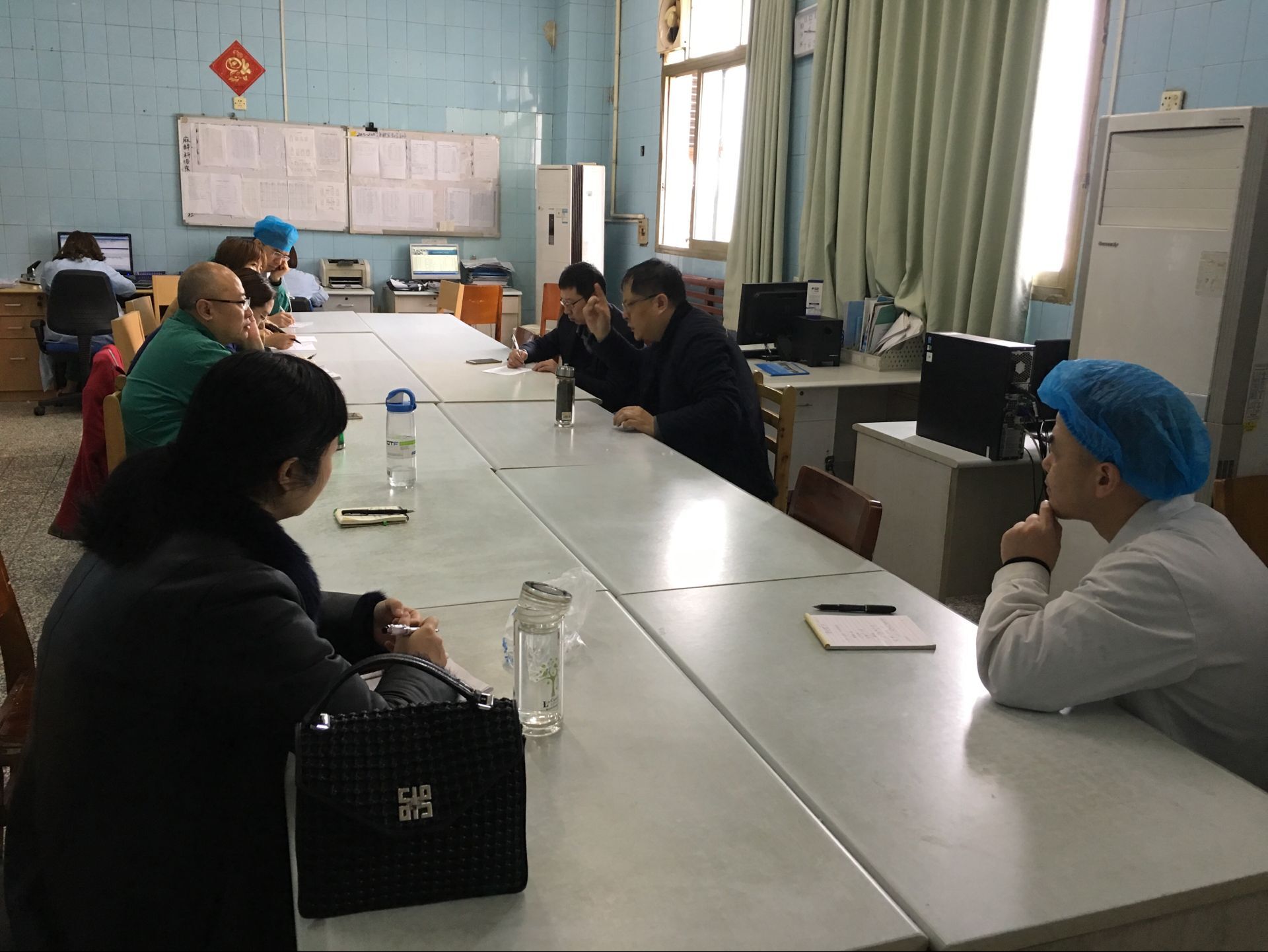 麻醉学系召开新学期工作会议