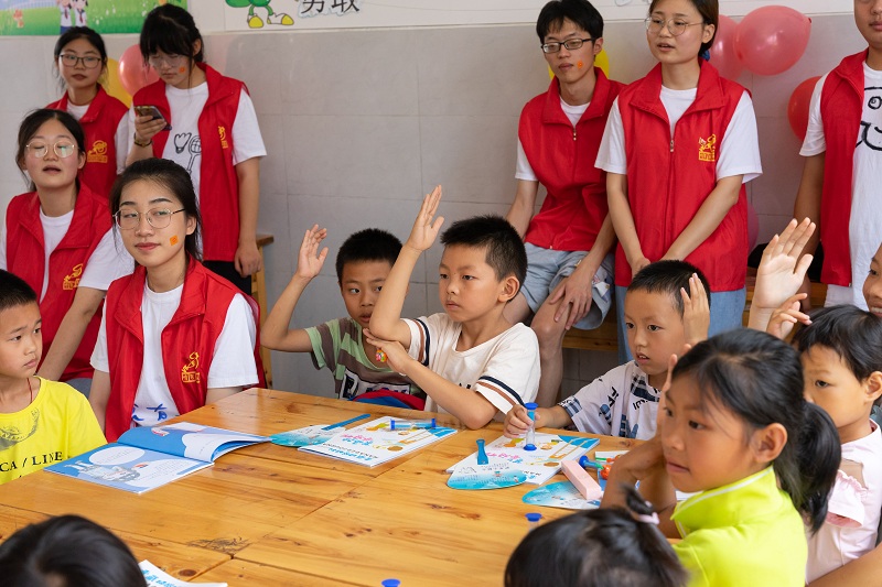 【三下乡·2021】临床医学系暑期社会实践队伍开展“小手拉大手,健康一起走”健康知识普及宣讲活动