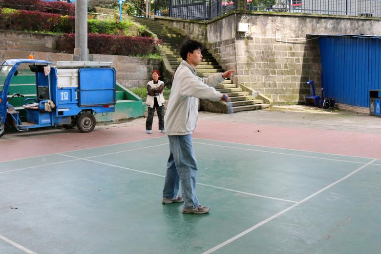 “社”彩斑斓绽风采，“团”聚青春绘未来