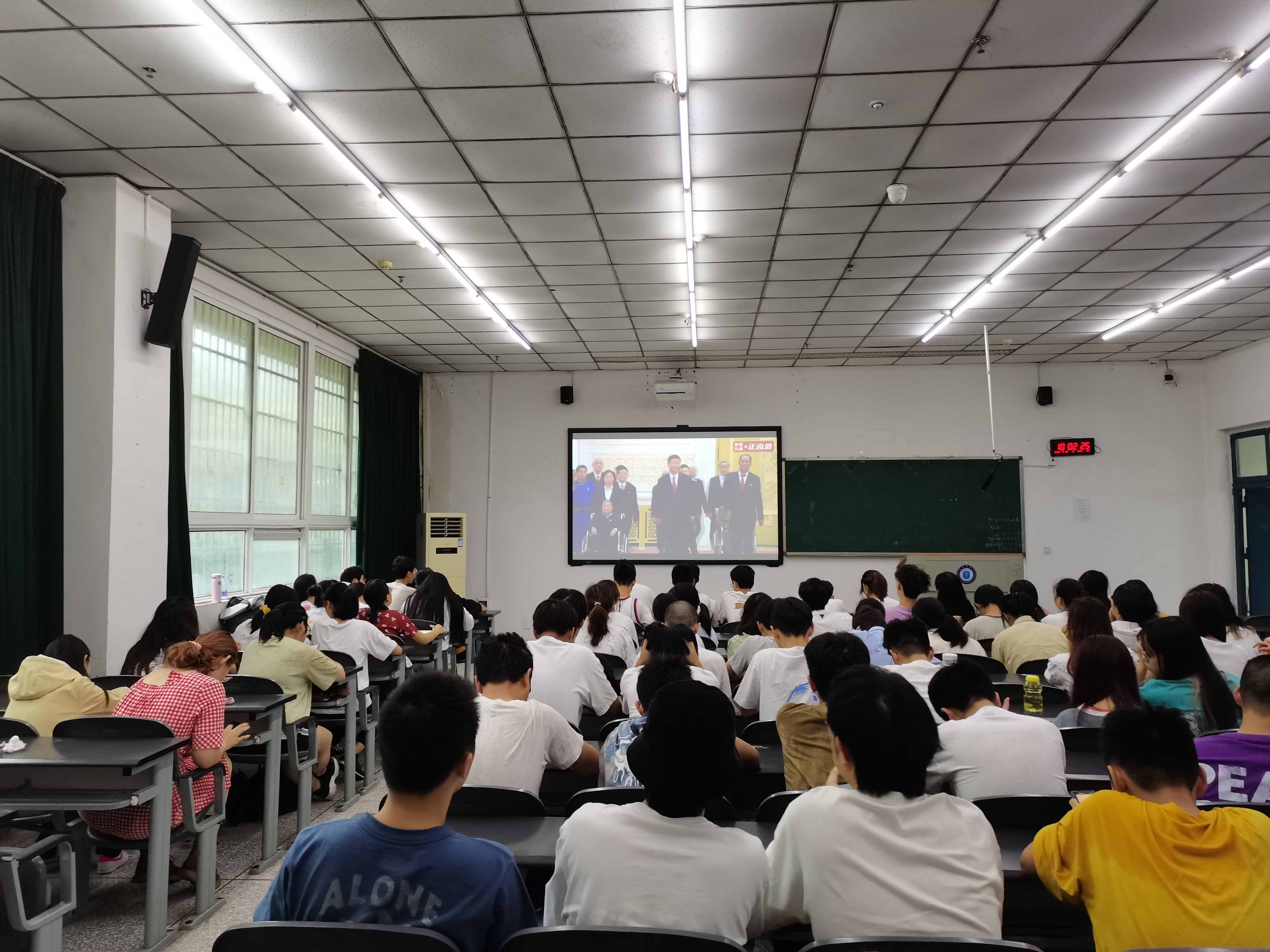 致敬!“七一勋章”获得者