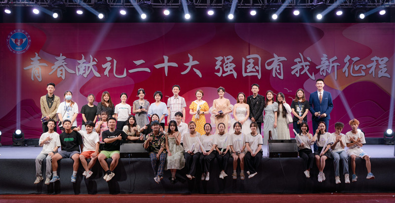 护理学院举办“青春献礼二十大·强国有我新征程”文艺晚会