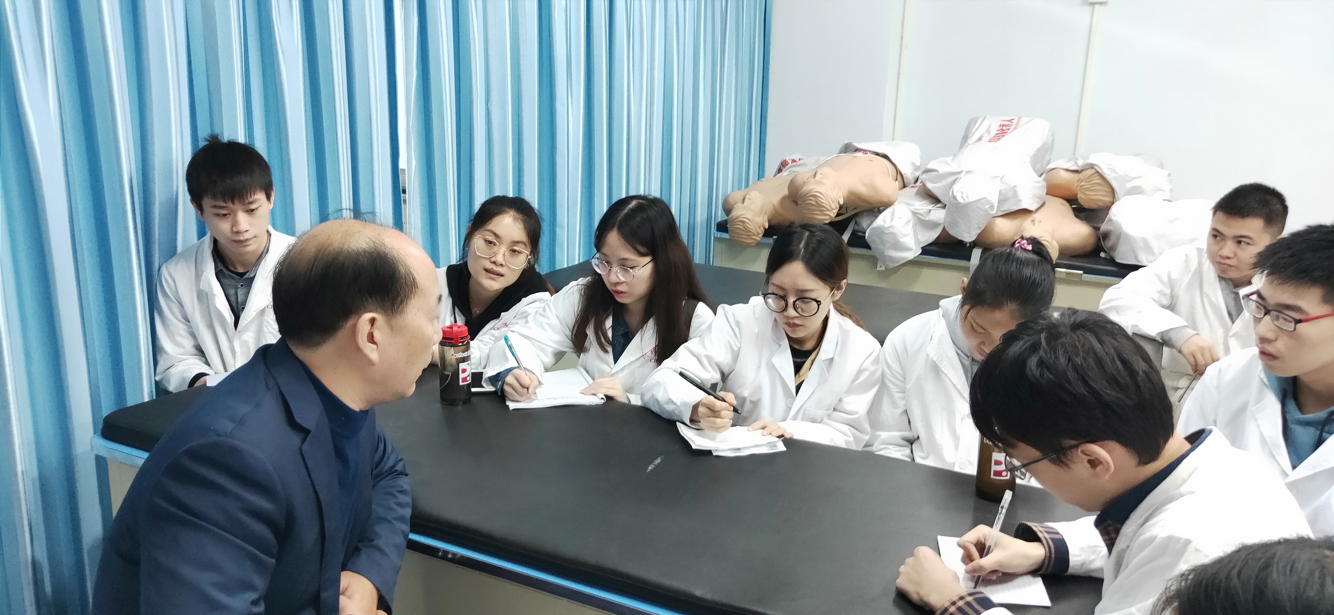 临床医学系标准化病人（SP）培训班顺利结业