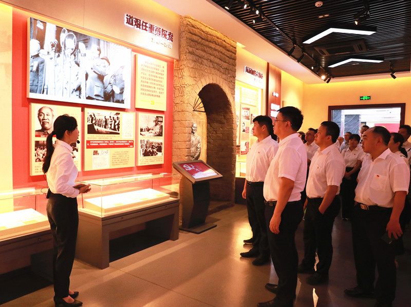 临床医学院·附属医院赴广安市党风廉政教育基地开展“学纪崇廉 廉润初心”专题培训活动