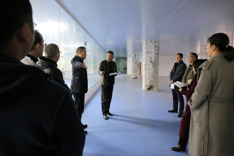 学校工会组织教职工代表巡查川北医学院科研平台建设项目