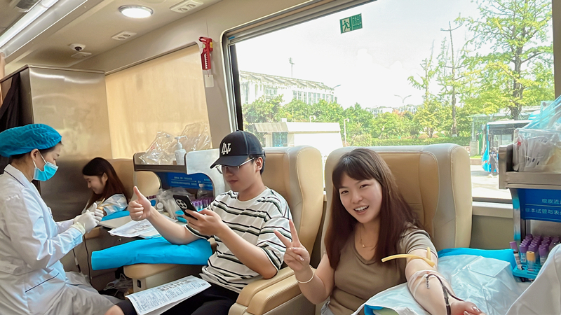 “医”腔热血涌真情！临床医学院·附属医院153名医务人员无偿献血4万毫升