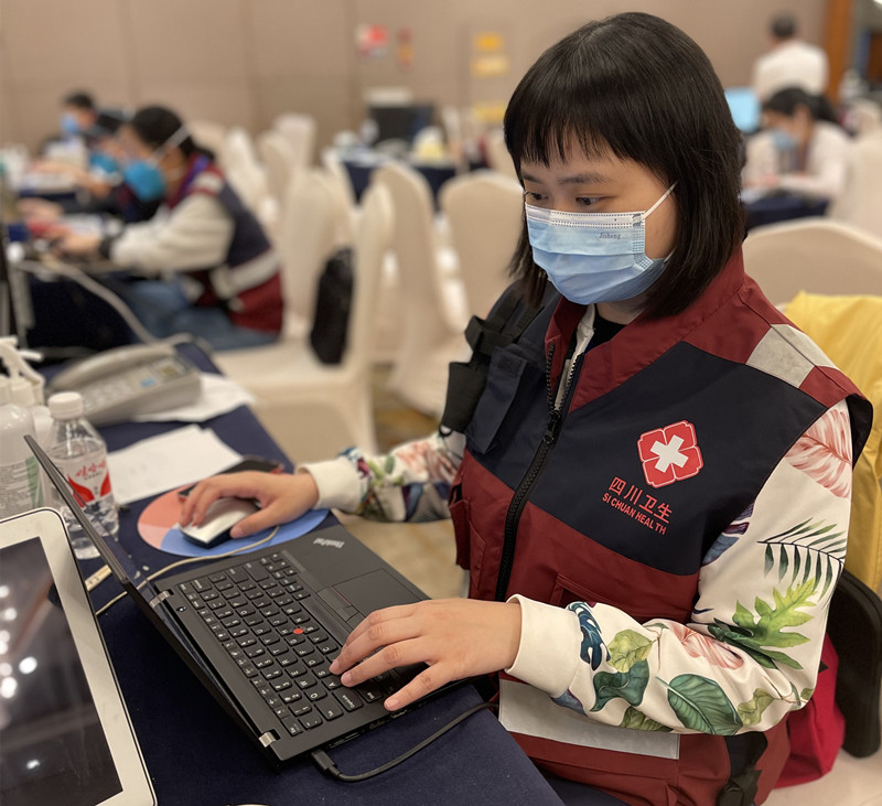 同心战疫“邻”距离！我校附属医院10名流调队员奋战广安