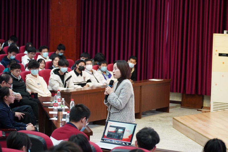 临床医学院举行2022级新生专家见面会暨家校共育交流会