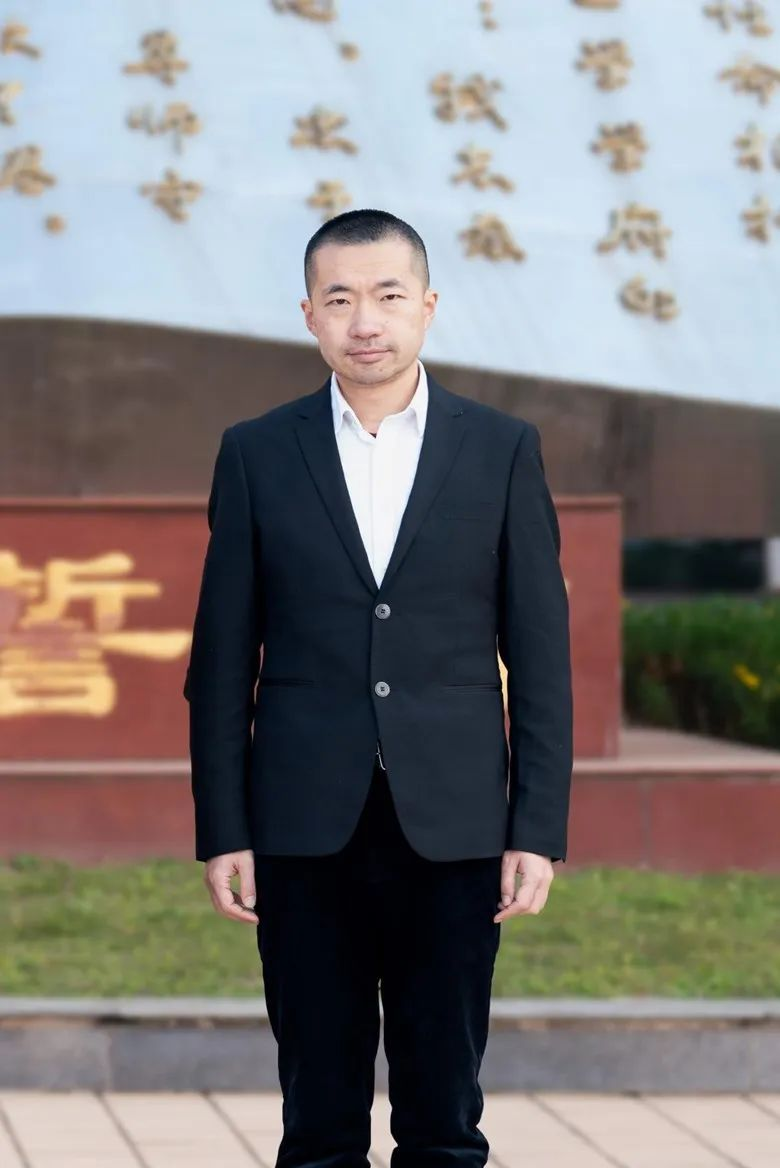 川北之星丨刘振中:坚守公卫育人一线 做学生心中一颗星