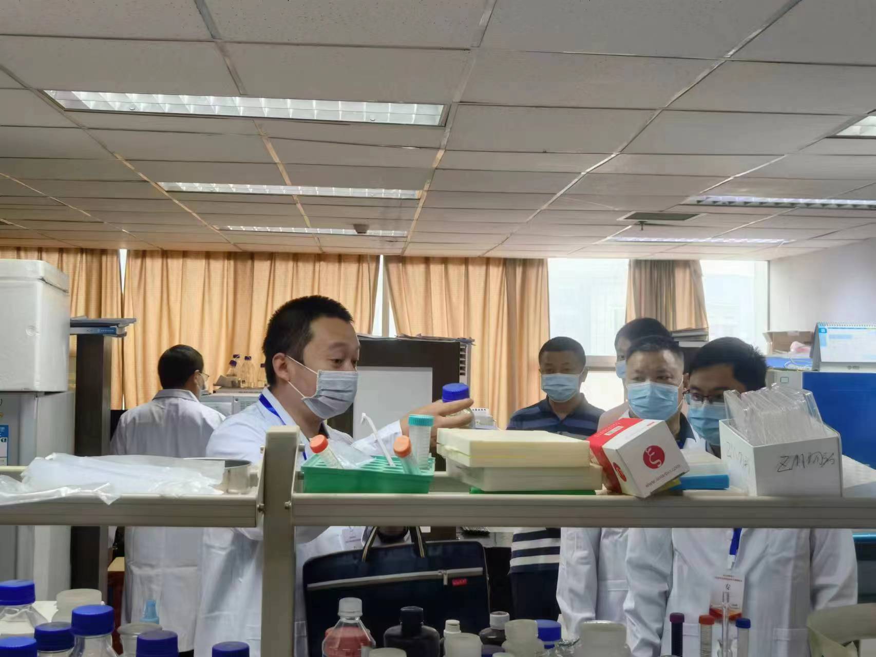 四川省教育厅高校实验室安全专项检查专家组到我校检查指导工作