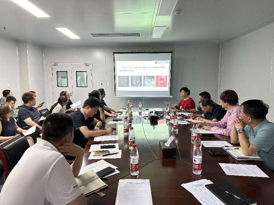 学校邀请专家进行科技成果培育专题指导