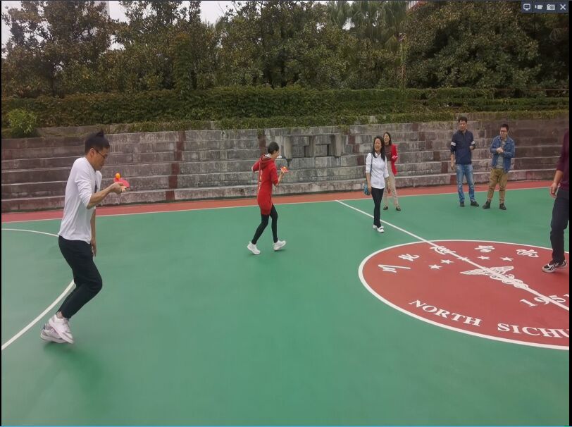 金秋十月情谊浓