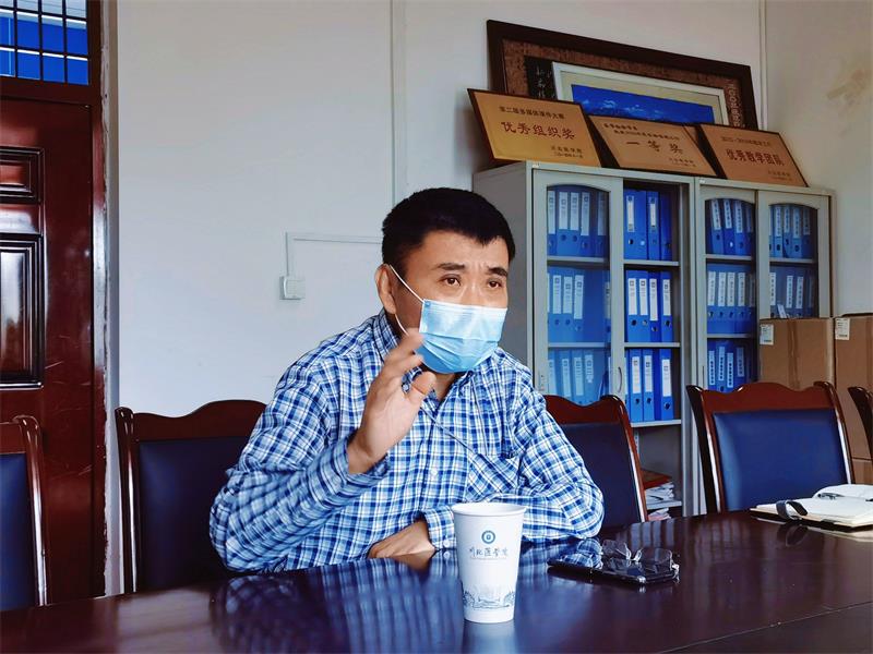 医学检验系党总支举行“采访优秀党员,坚定入党初心”主题实践活动
