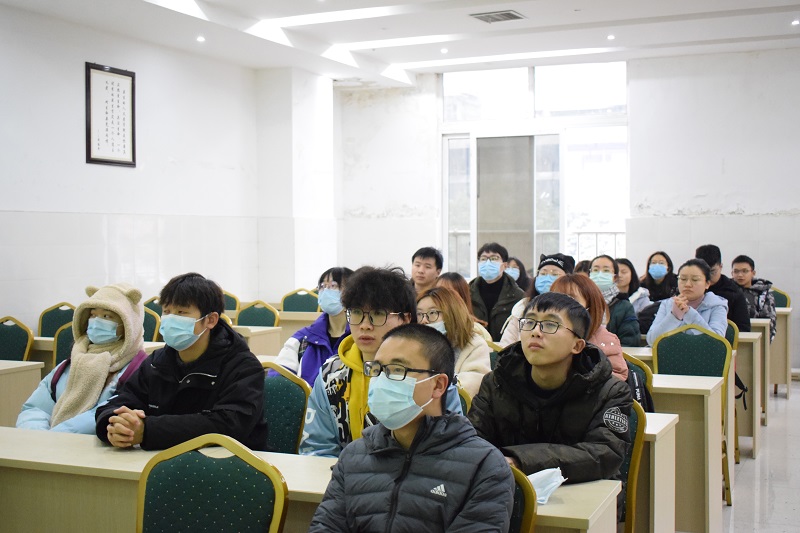 口腔医学系党总支组织开展校外住宿学生安全教育会议