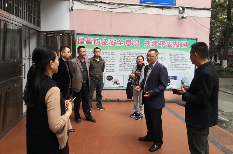 学校领导带队开展教学保障工作检查