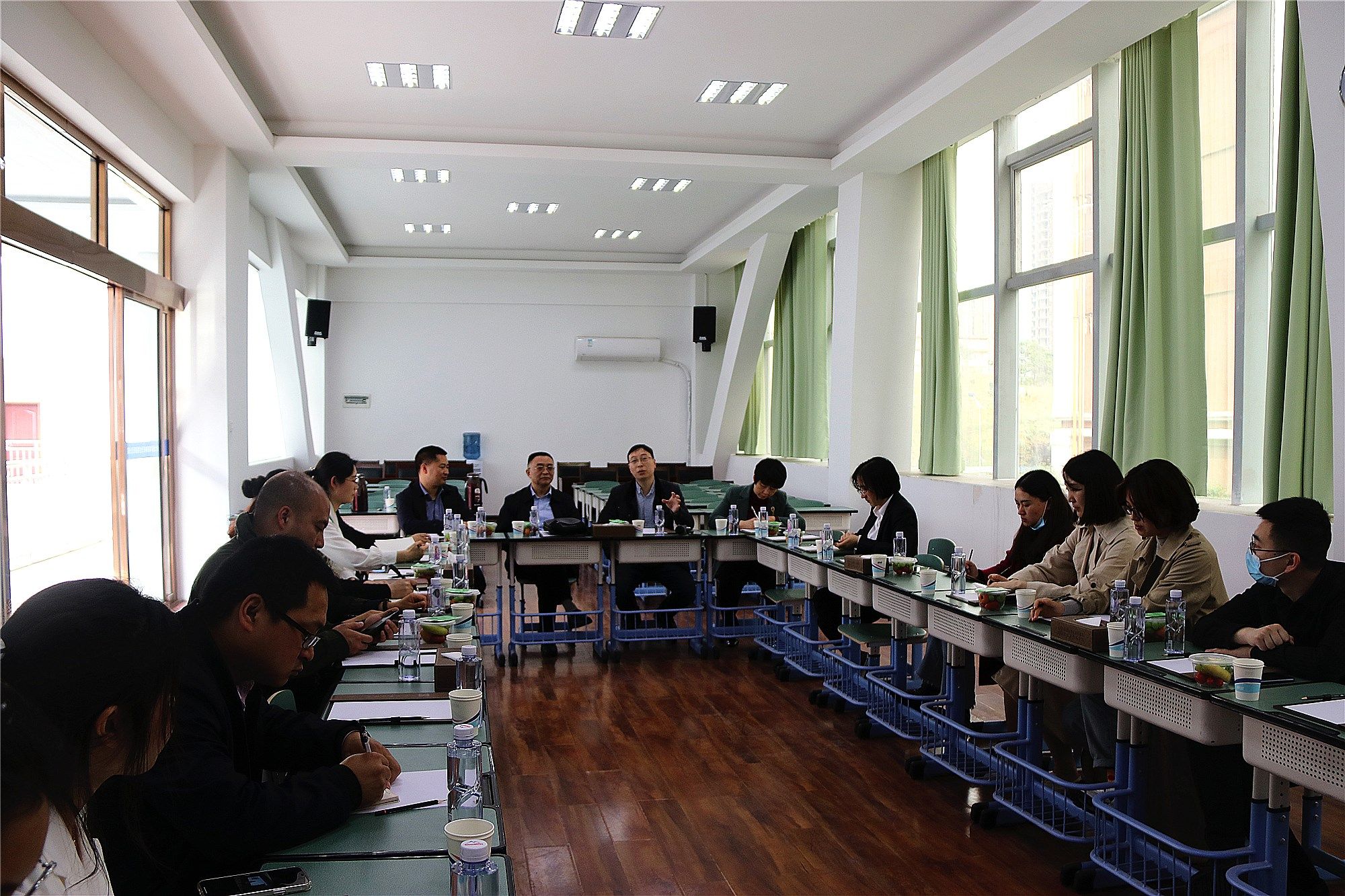 精神卫生学院召开基地医院临床教学工作座谈会