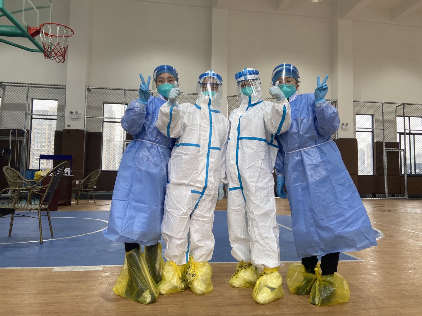 我系实习生积极参与成都抗疫志愿服务