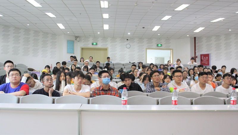 医学影像学院召开2021届实习生工作会议