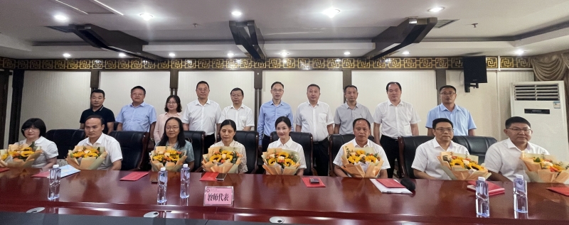 省教育厅第十工作组来校开展教师节慰问活动